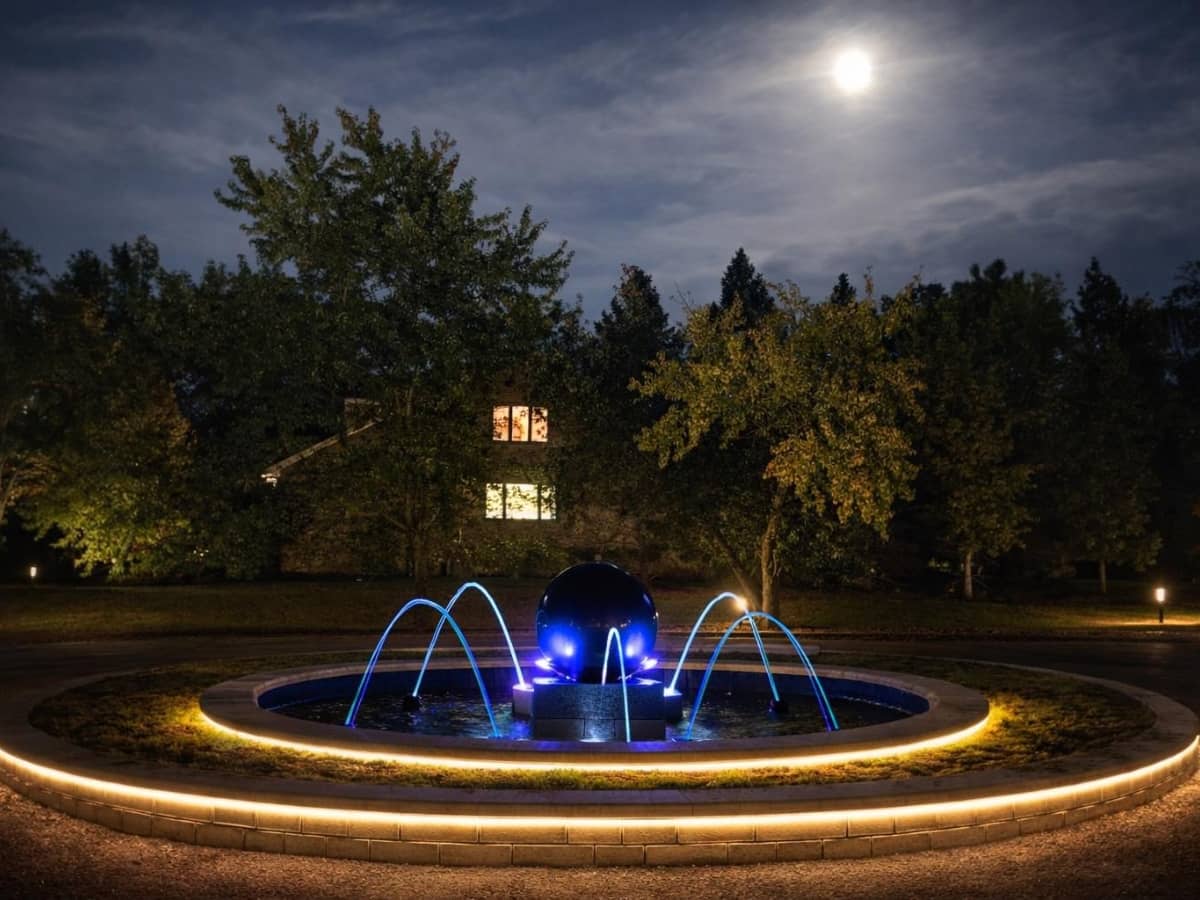 large water fountain hardscape